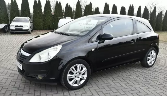 OPEL Corsa 
