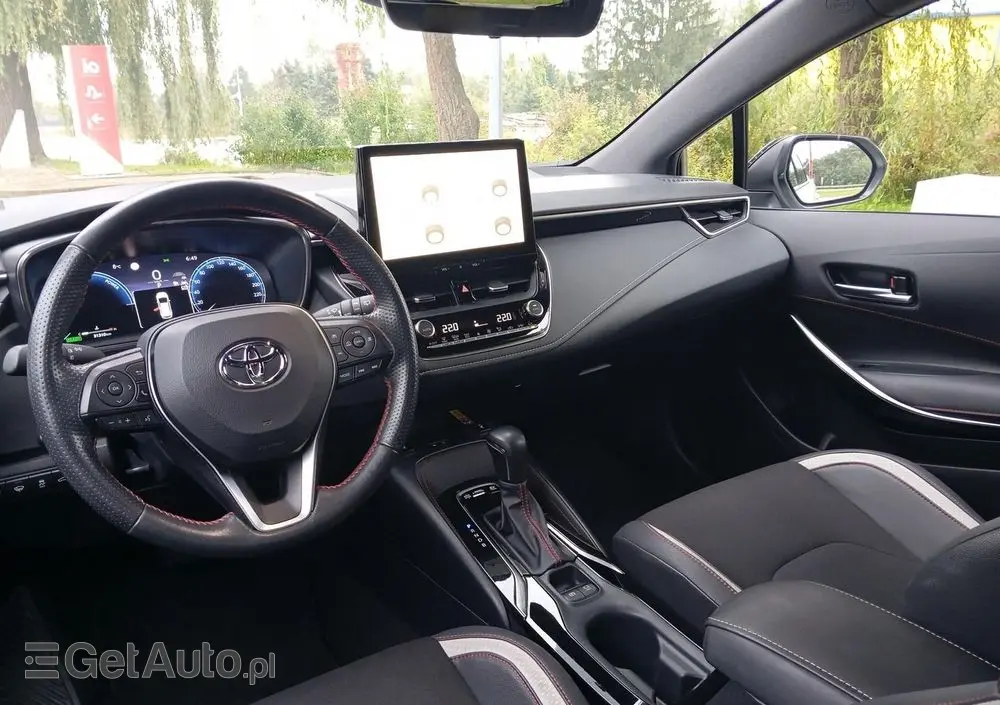 TOYOTA Corolla 1.8 Hybrid GR Sport