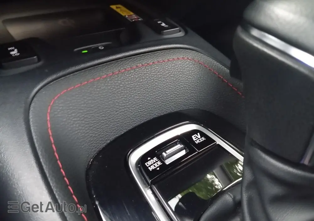 TOYOTA Corolla 1.8 Hybrid GR Sport