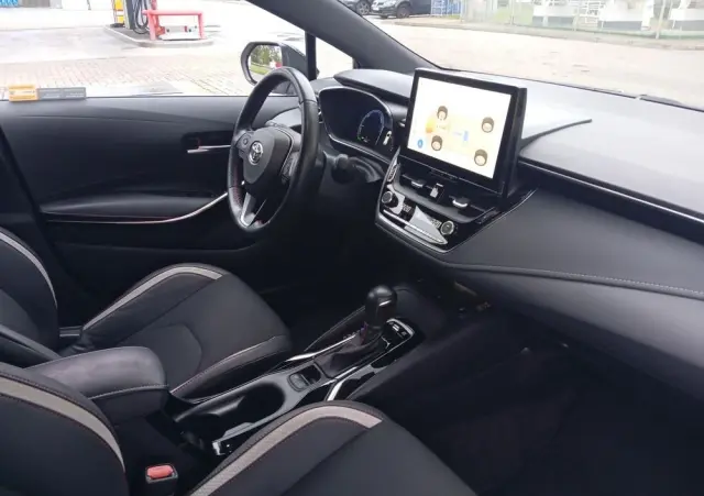 TOYOTA Corolla 1.8 Hybrid GR Sport