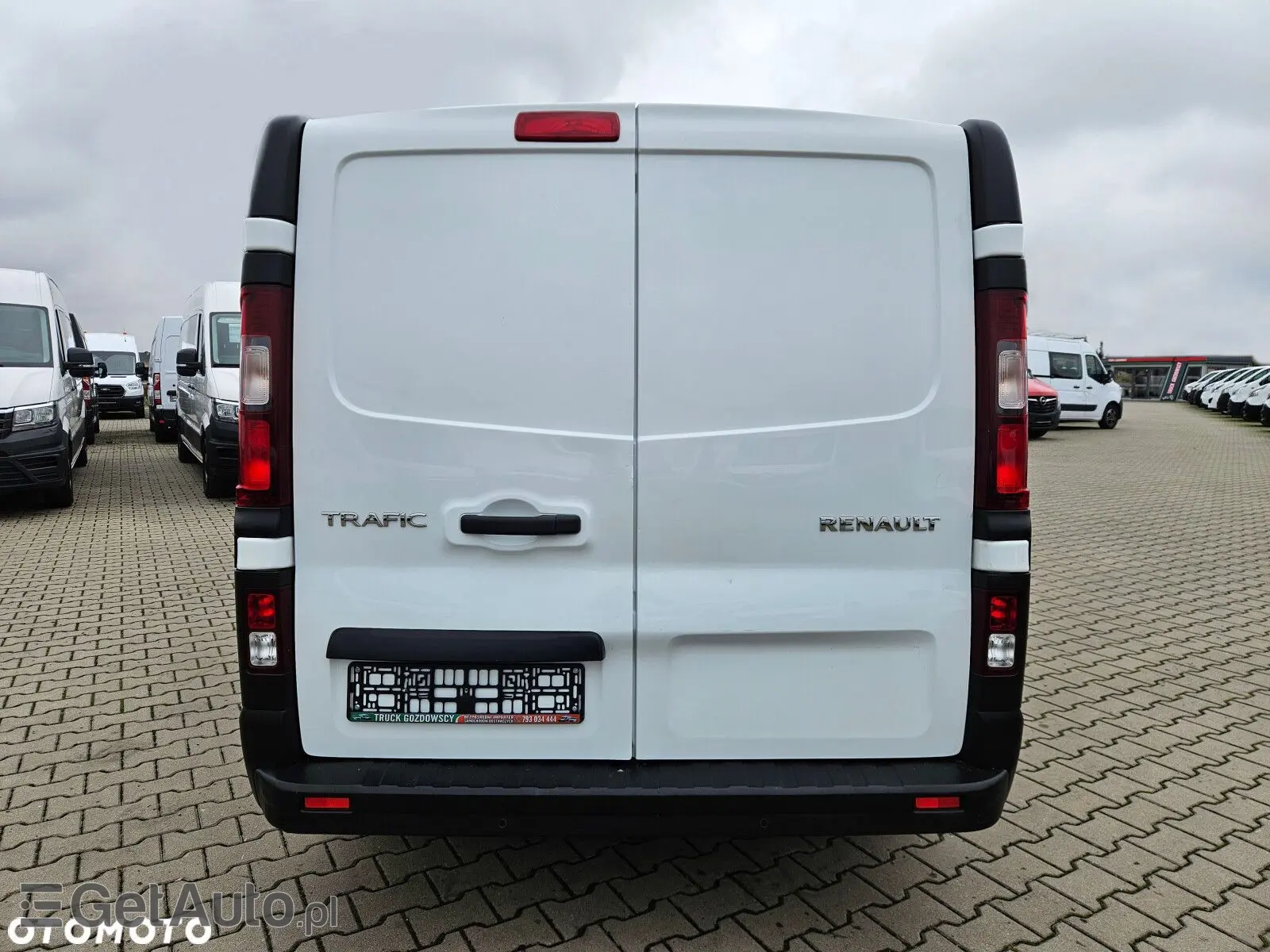 RENAULT Trafic L2H1 Pack Clim (1200)