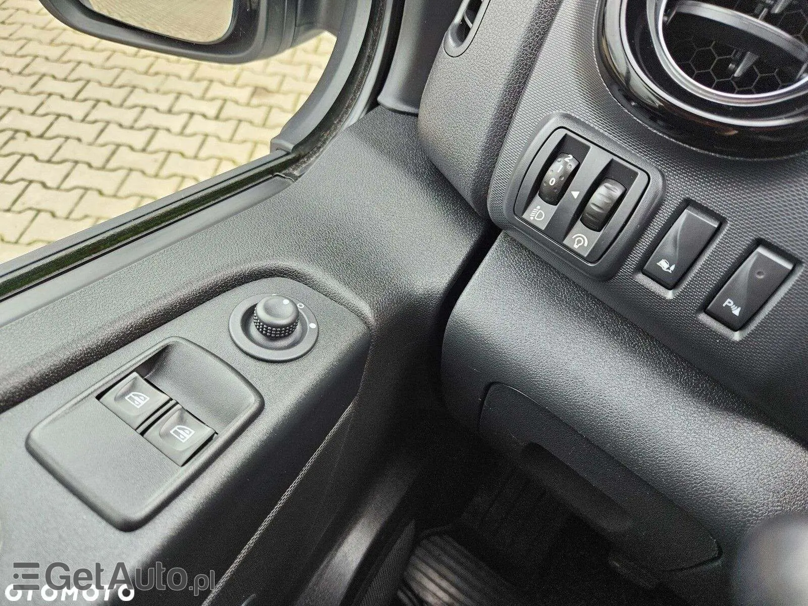 RENAULT Trafic L2H1 Pack Clim (1200)