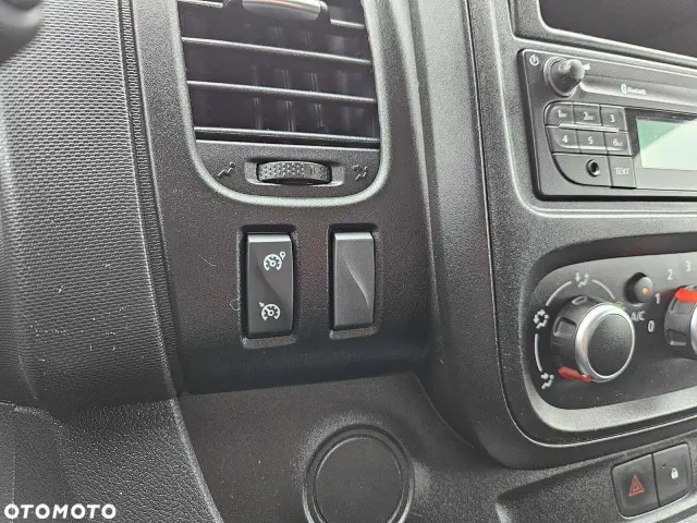 RENAULT Trafic L2H1 Pack Clim (1200)