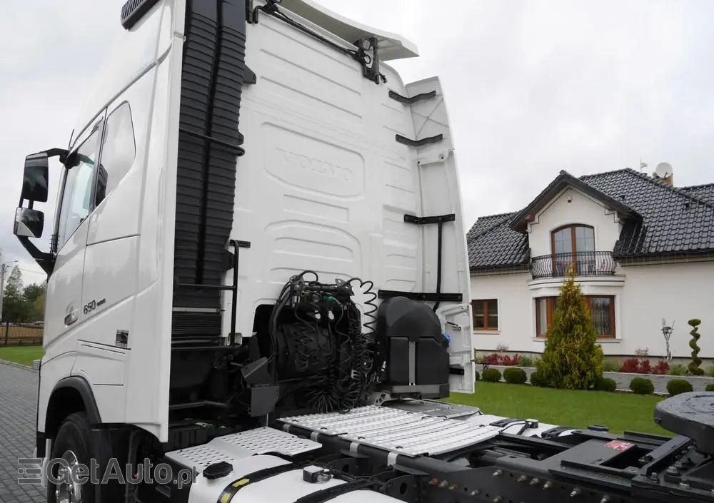 VOLVO FH 16 / 650KM/ XXL / DMC 120 TON/ 6X4/ RETARDER/ STAN IDEALNY 