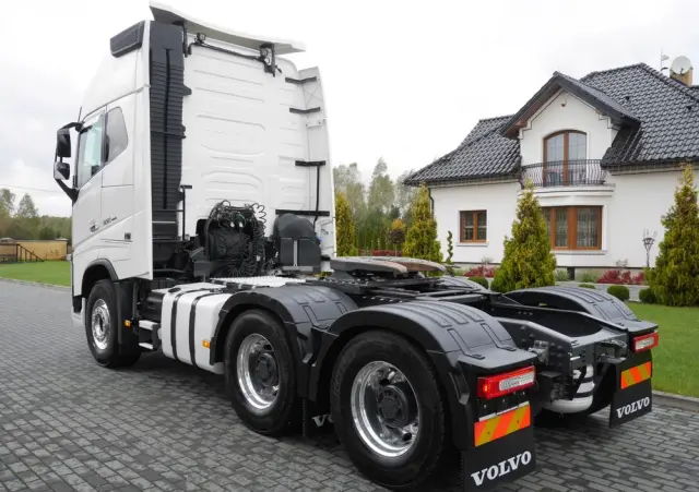 VOLVO FH 16 / 650KM/ XXL / DMC 120 TON/ 6X4/ RETARDER/ STAN IDEALNY 