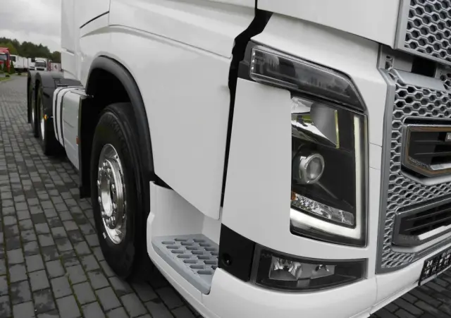 VOLVO FH 16 / 650KM/ XXL / DMC 120 TON/ 6X4/ RETARDER/ STAN IDEALNY 