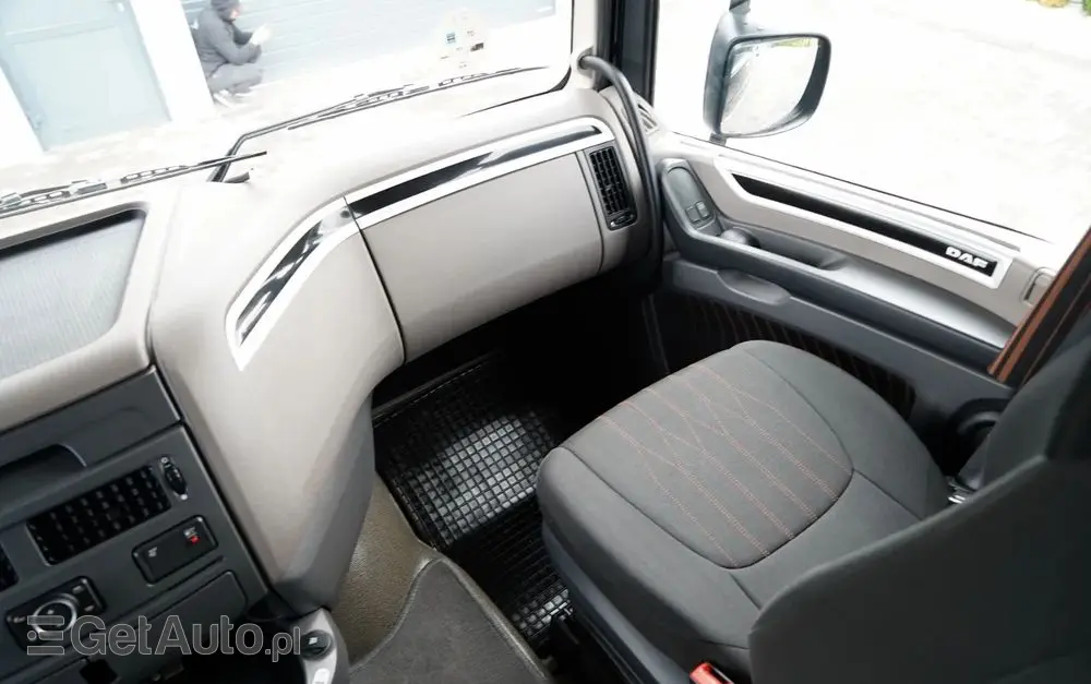 DAF XF 480 / BDF / 6X2 / SSC / KLIMATYZACJA POSTOJOWA / OŚ PODNOSZONA / PO KONTRAKCIE SERWISOWYM 