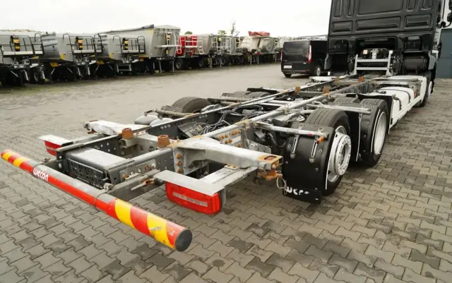 DAF XF 480 / BDF / 6X2 / SSC / KLIMATYZACJA POSTOJOWA / OŚ PODNOSZONA / PO KONTRAKCIE SERWISOWYM 