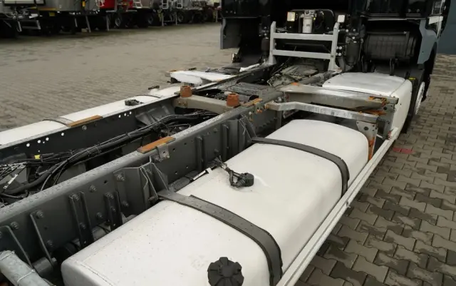 DAF XF 480 / BDF / 6X2 / SSC / KLIMATYZACJA POSTOJOWA / OŚ PODNOSZONA / PO KONTRAKCIE SERWISOWYM 