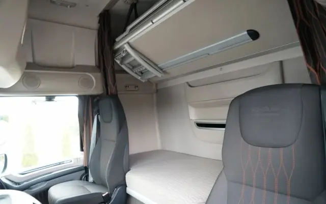 DAF XF 480 / BDF / 6X2 / SSC / KLIMATYZACJA POSTOJOWA / OŚ PODNOSZONA / PO KONTRAKCIE SERWISOWYM 