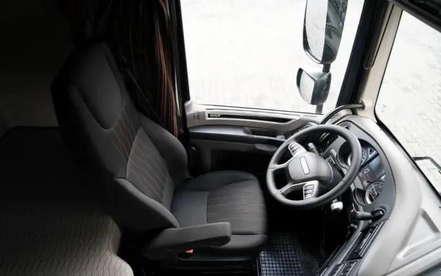 DAF XF 480 / BDF / 6X2 / SSC / KLIMATYZACJA POSTOJOWA / OŚ PODNOSZONA / PO KONTRAKCIE SERWISOWYM 