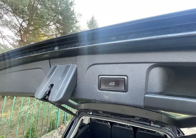 VOLKSWAGEN Touran 2.0 TDI SCR DSG Trendline