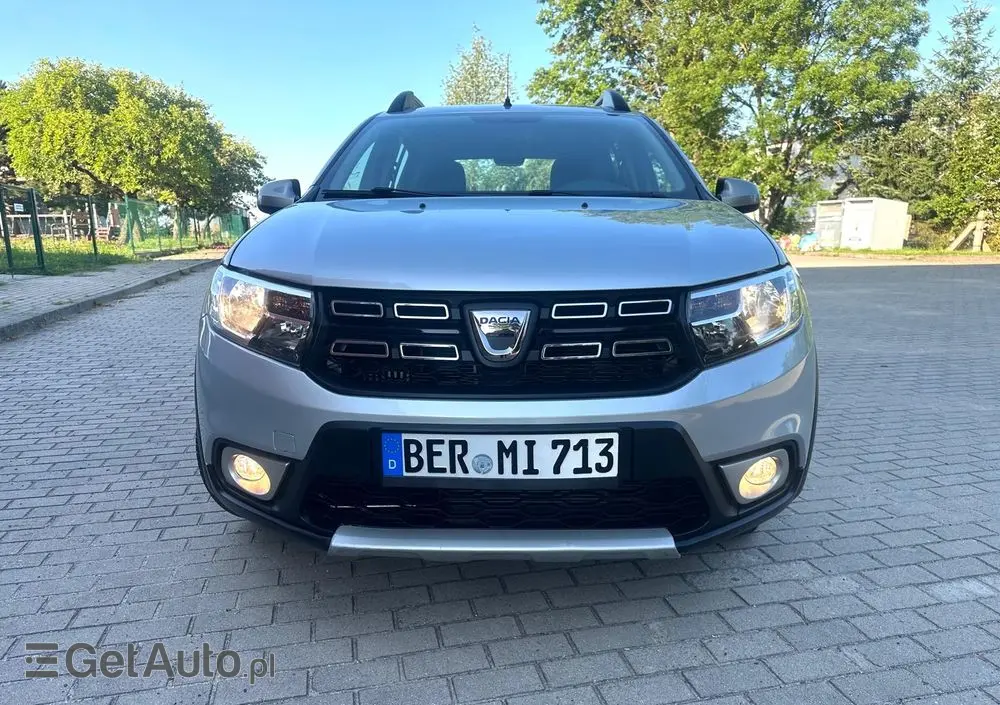 DACIA Sandero Stepway 1.0 TCe Essential