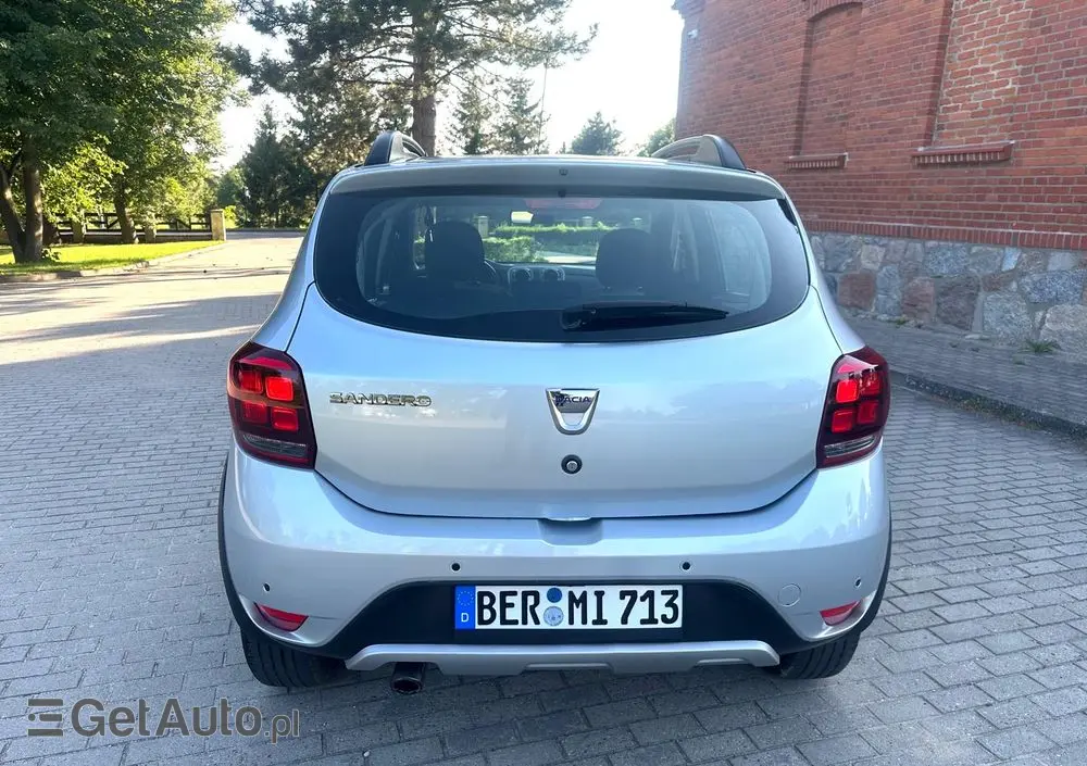 DACIA Sandero Stepway 1.0 TCe Essential