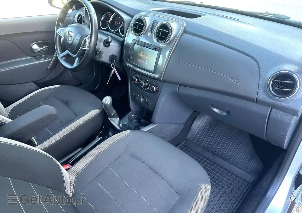 DACIA Sandero Stepway 1.0 TCe Essential