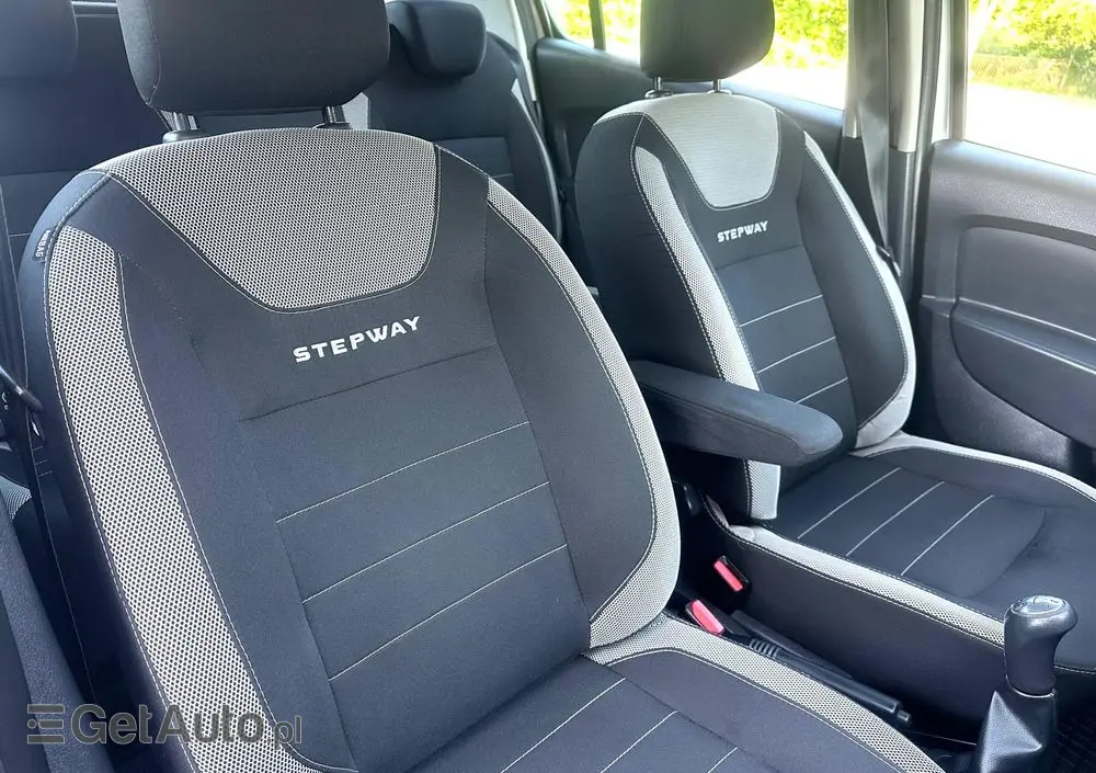 DACIA Sandero Stepway 1.0 TCe Essential