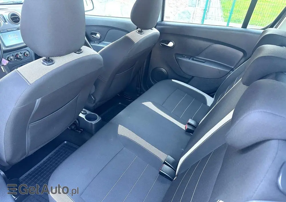 DACIA Sandero Stepway 1.0 TCe Essential