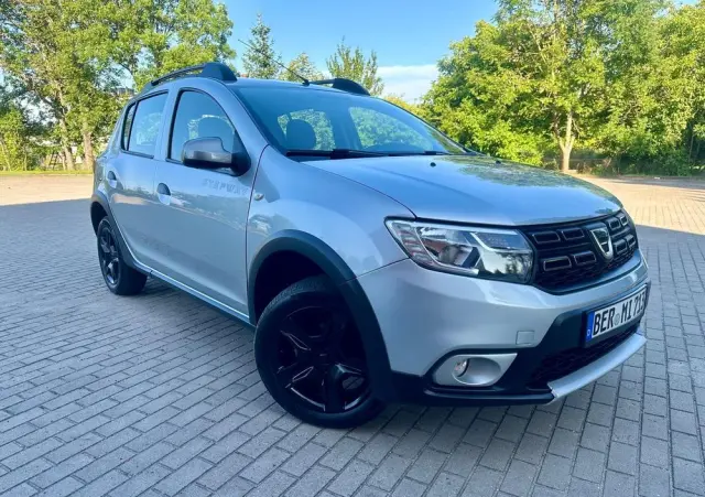 DACIA Sandero Stepway 1.0 TCe Essential