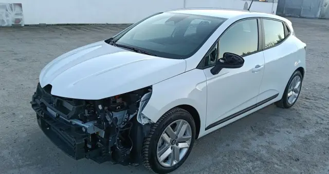 RENAULT Clio 1.6 E-TECH Full Hybrid 145 Evolution