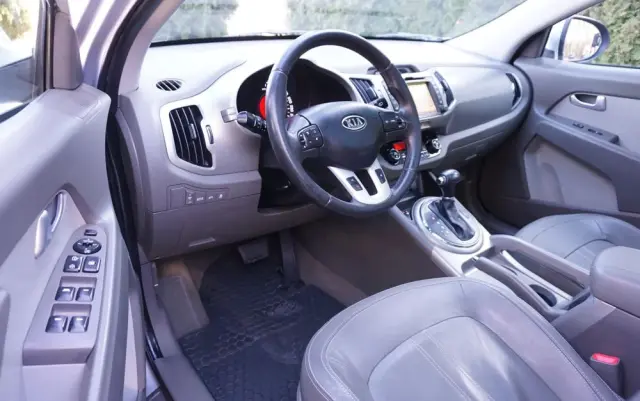 KIA Sportage 2.0 CRDI 4WD Automatik Spirit