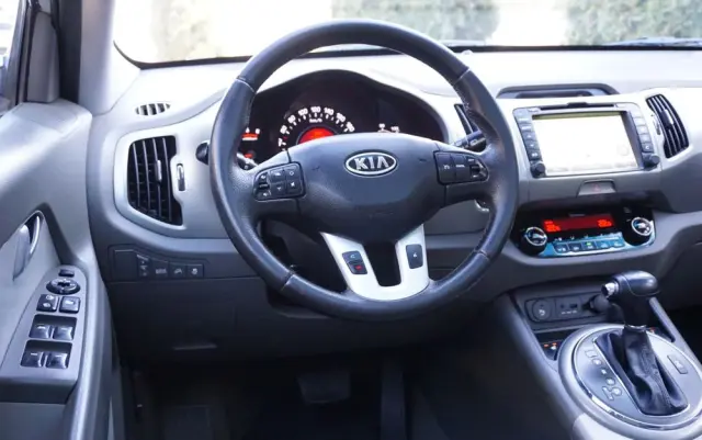 KIA Sportage 2.0 CRDI 4WD Automatik Spirit