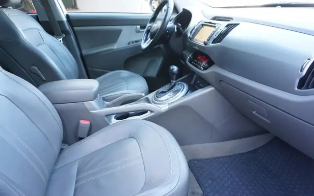 KIA Sportage 2.0 CRDI 4WD Automatik Spirit