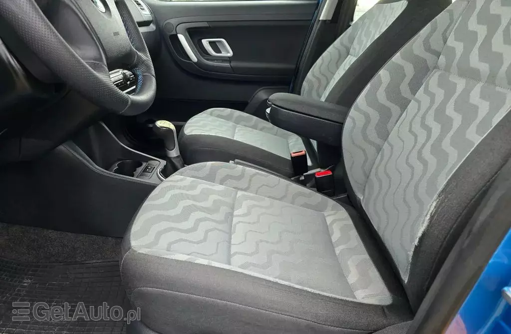 SKODA Roomster 