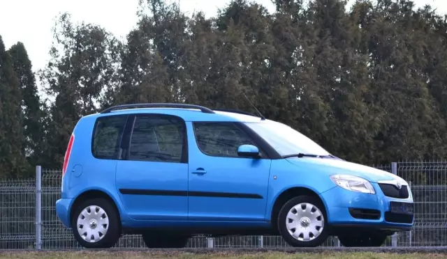 SKODA Roomster 
