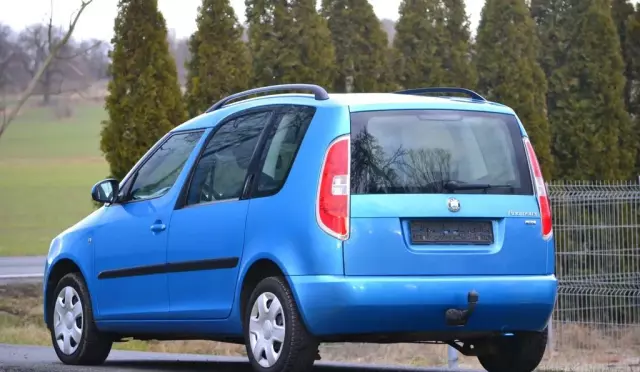 SKODA Roomster 