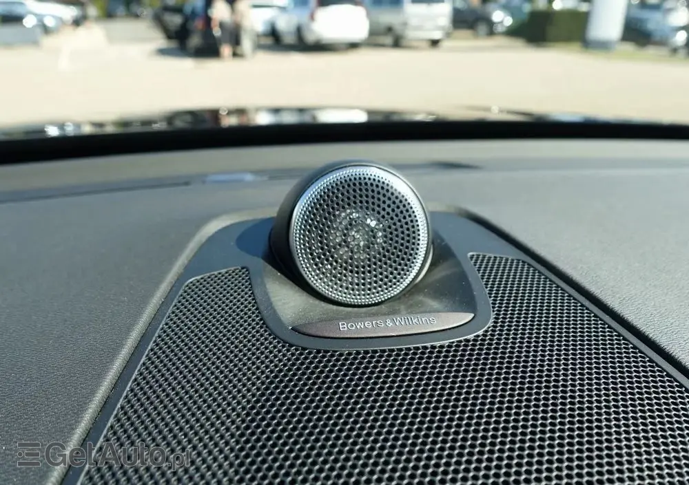 VOLVO XC 60 T8 AWD Ultra Black Edition