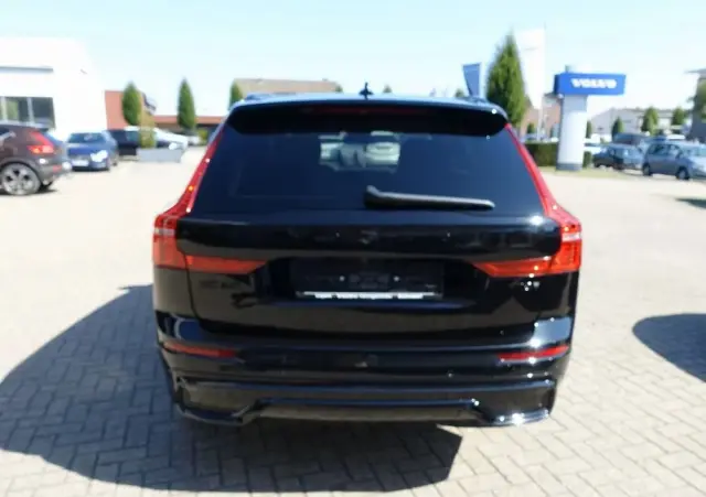 VOLVO XC 60 T8 AWD Ultra Black Edition