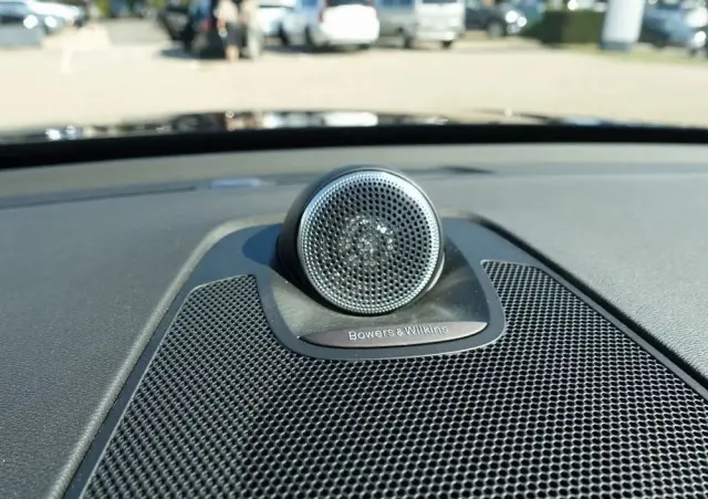 VOLVO XC 60 T8 AWD Ultra Black Edition