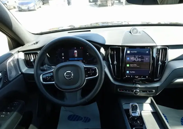 VOLVO XC 60 T8 AWD Ultra Black Edition