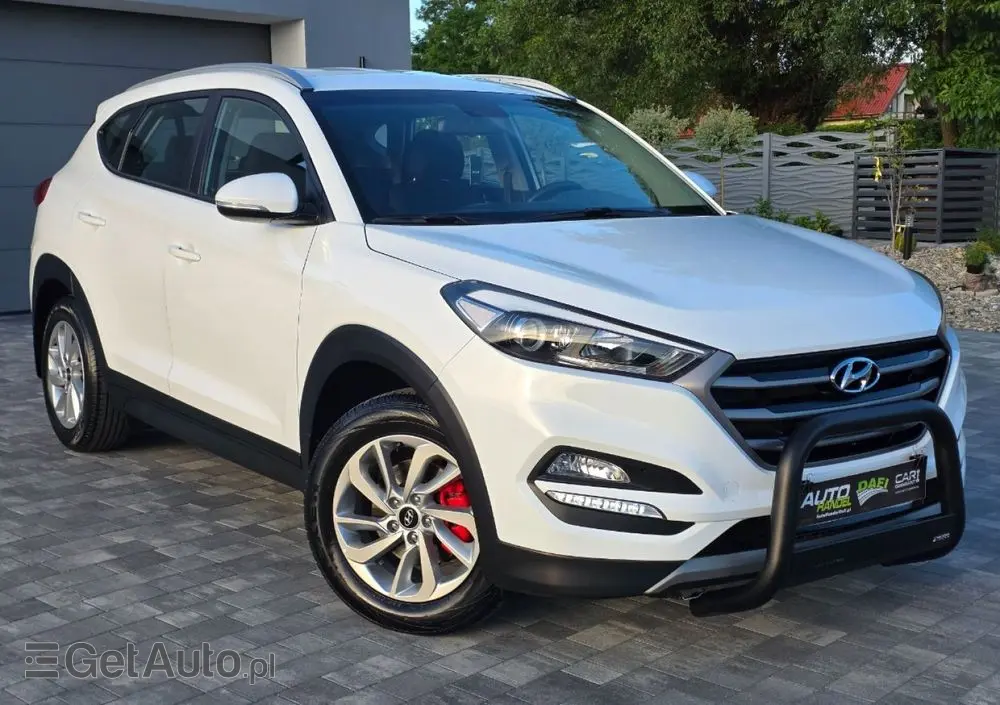 HYUNDAI Tucson 