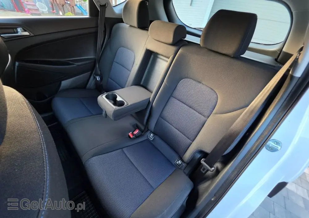 HYUNDAI Tucson 