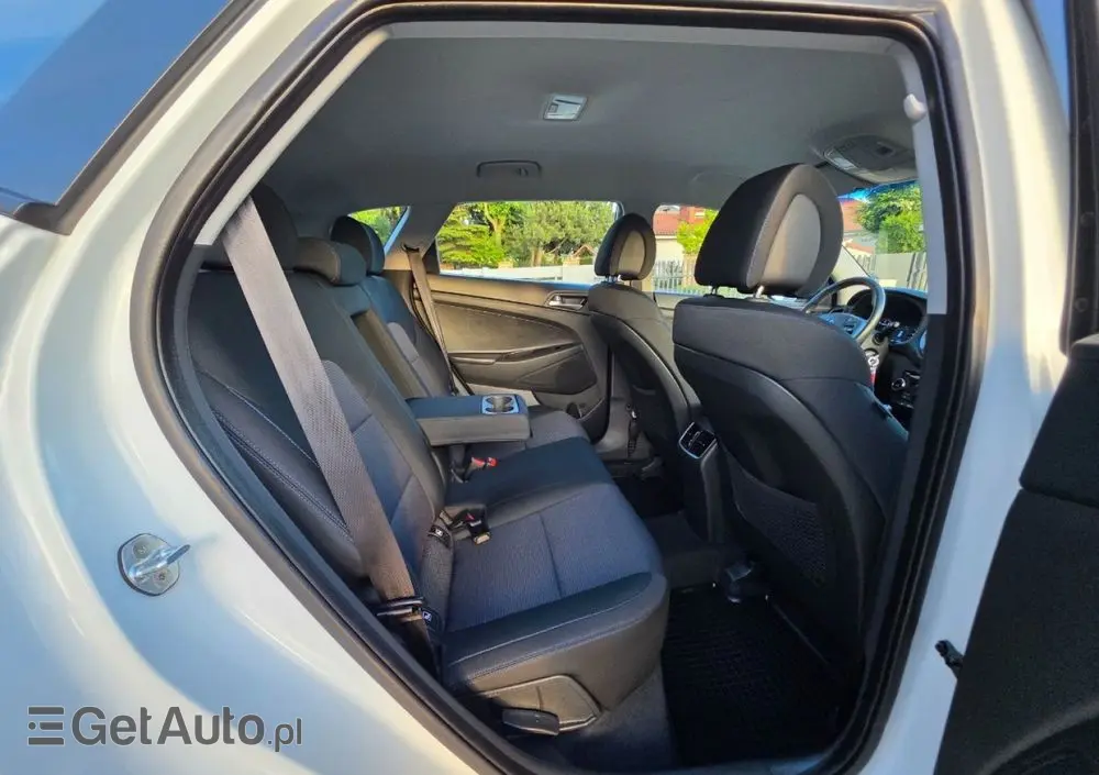 HYUNDAI Tucson 