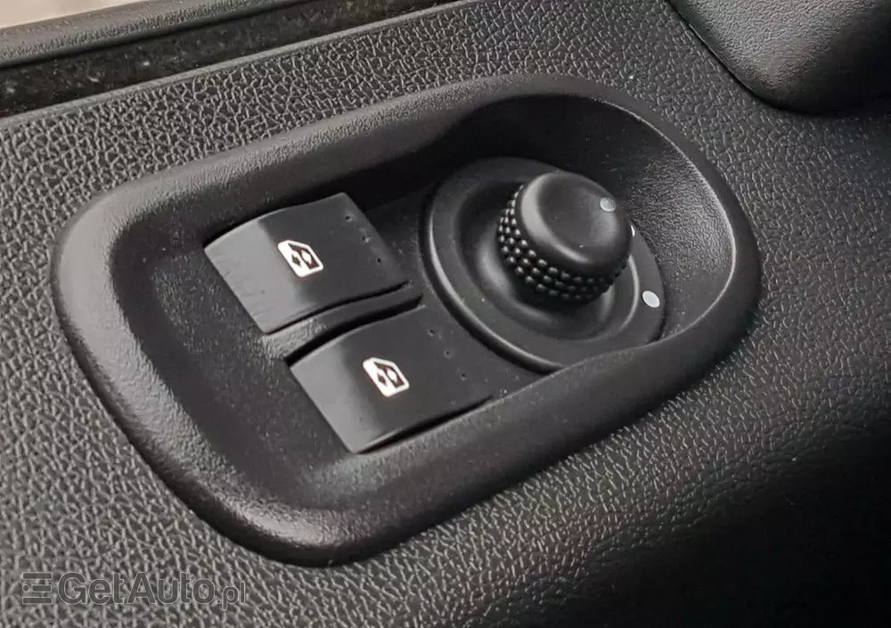 RENAULT MASTER KONTENER 8EP 4,21x2,23x2,22 KLIMA MANUAL KRAJOWY 6-BIEGÓW 