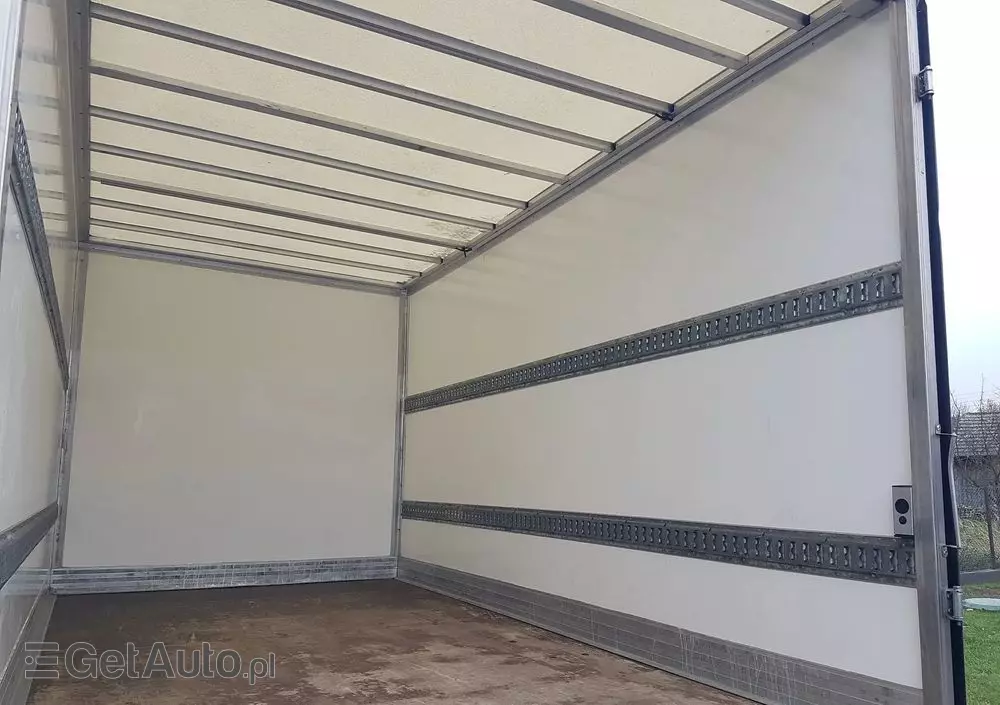 RENAULT MASTER KONTENER 8EP 4,21x2,23x2,22 KLIMA MANUAL KRAJOWY 6-BIEGÓW 