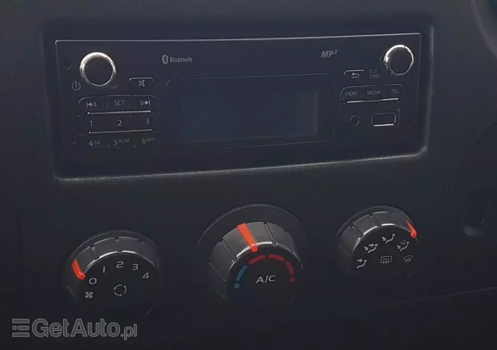 RENAULT MASTER KONTENER 8EP 4,21x2,23x2,22 KLIMA MANUAL KRAJOWY 6-BIEGÓW 