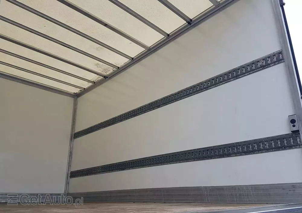 RENAULT MASTER KONTENER 8EP 4,21x2,23x2,22 KLIMA MANUAL KRAJOWY 6-BIEGÓW 