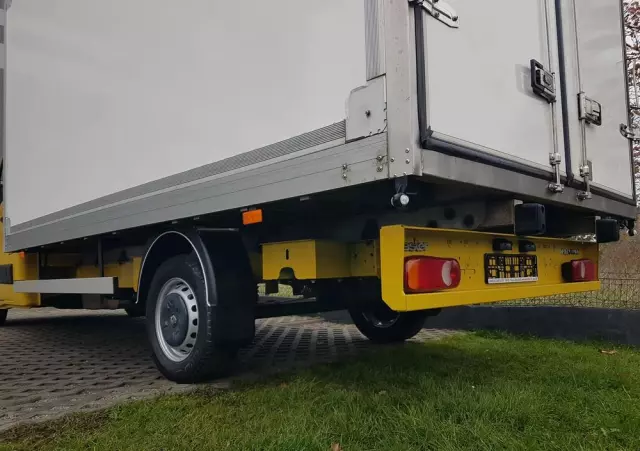 RENAULT MASTER KONTENER 8EP 4,21x2,23x2,22 KLIMA MANUAL KRAJOWY 6-BIEGÓW 