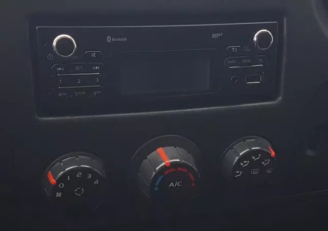 RENAULT MASTER KONTENER 8EP 4,21x2,23x2,22 KLIMA MANUAL KRAJOWY 6-BIEGÓW 