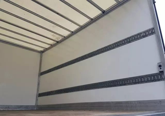 RENAULT MASTER KONTENER 8EP 4,21x2,23x2,22 KLIMA MANUAL KRAJOWY 6-BIEGÓW 