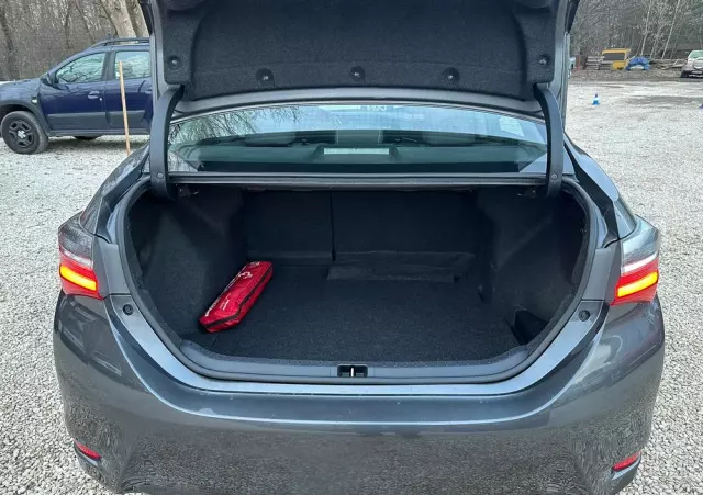 TOYOTA Corolla 1.6 Comfort