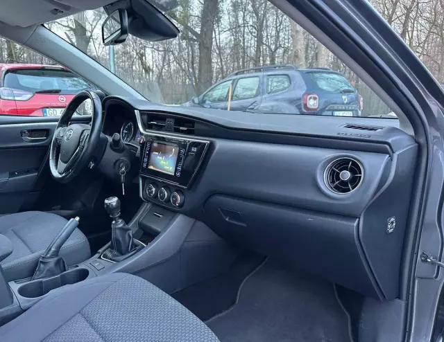 TOYOTA Corolla 1.6 Comfort