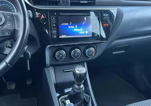 TOYOTA Corolla 1.6 Comfort