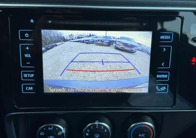 TOYOTA Corolla 1.6 Comfort