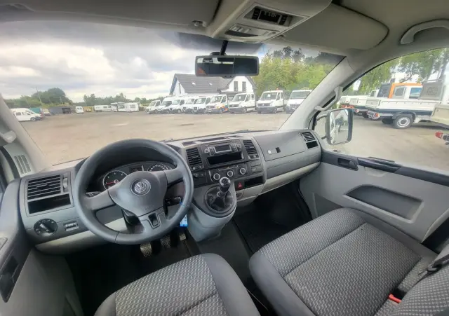 VOLKSWAGEN Transporter t5 lift doka super stan klima serwisowany 