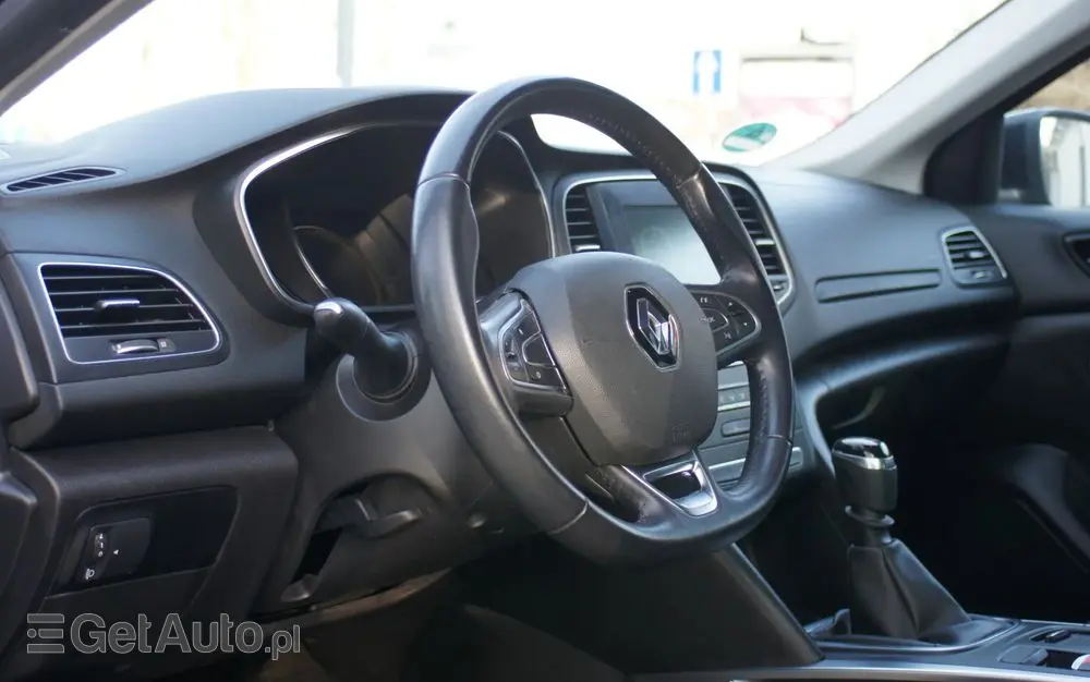 RENAULT Megane ENERGY TCe 130 Start & Stop LIMITED