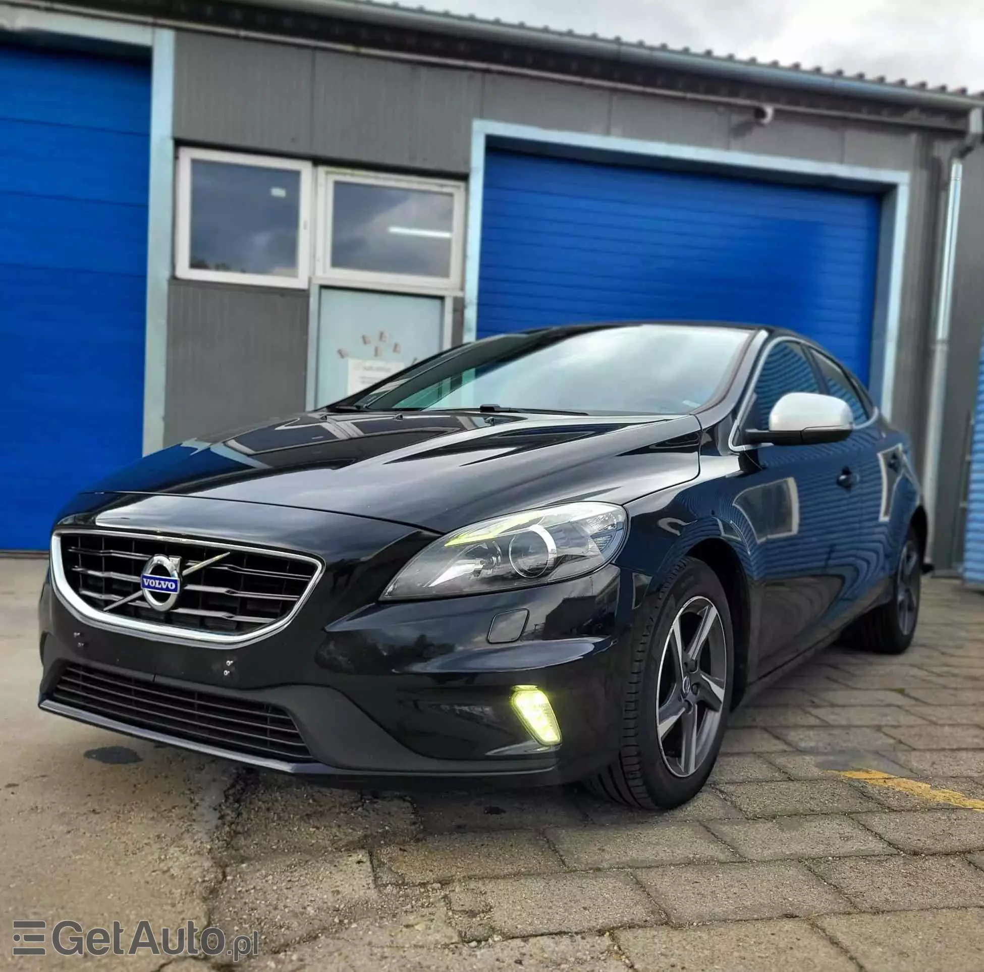 VOLVO V40 D2 Drive-E Momentum